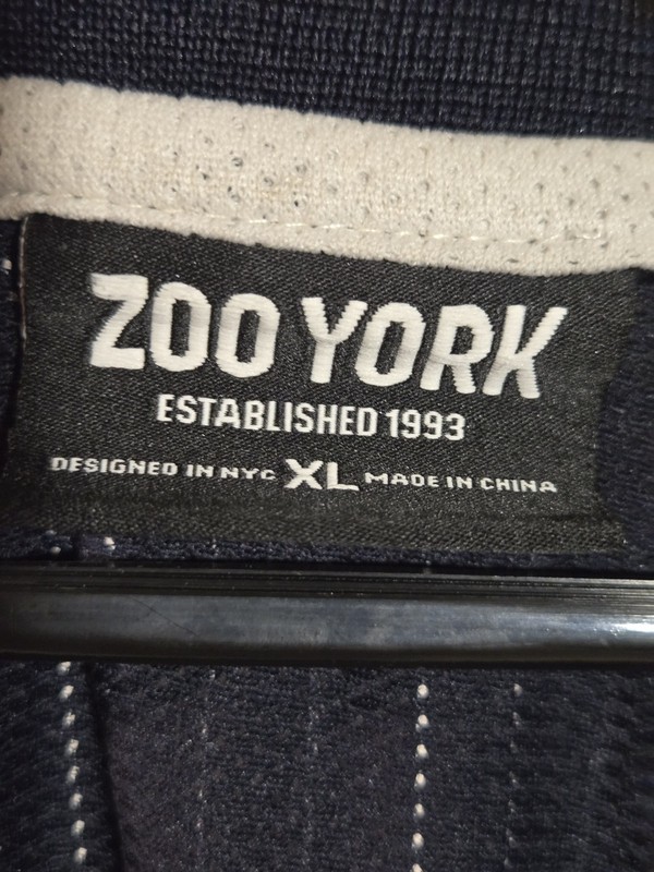 Vintage Zoo York Unbreakable Sleeveless Jersey Tank XL Navy Pinstripe Y2K Skater gallery