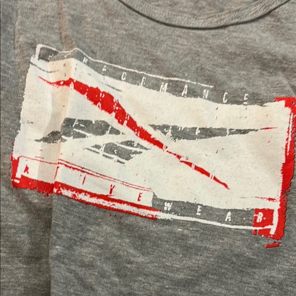 Reebox Gray Tank Top with Red and White Graphic size Large gallery