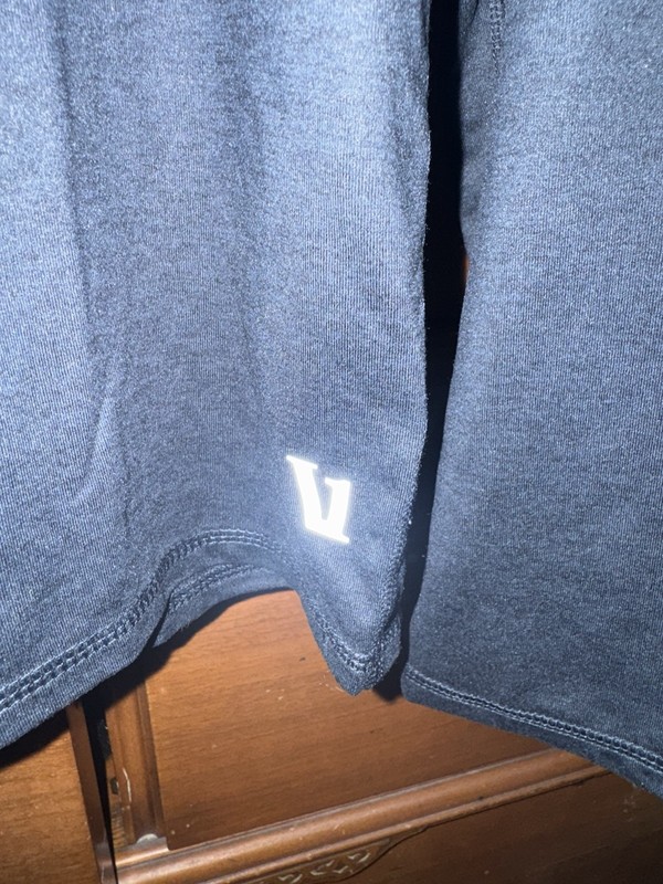 Vuori Ease Performance 1/2 Half Zip Mens Medium V2001 Pullover gallery