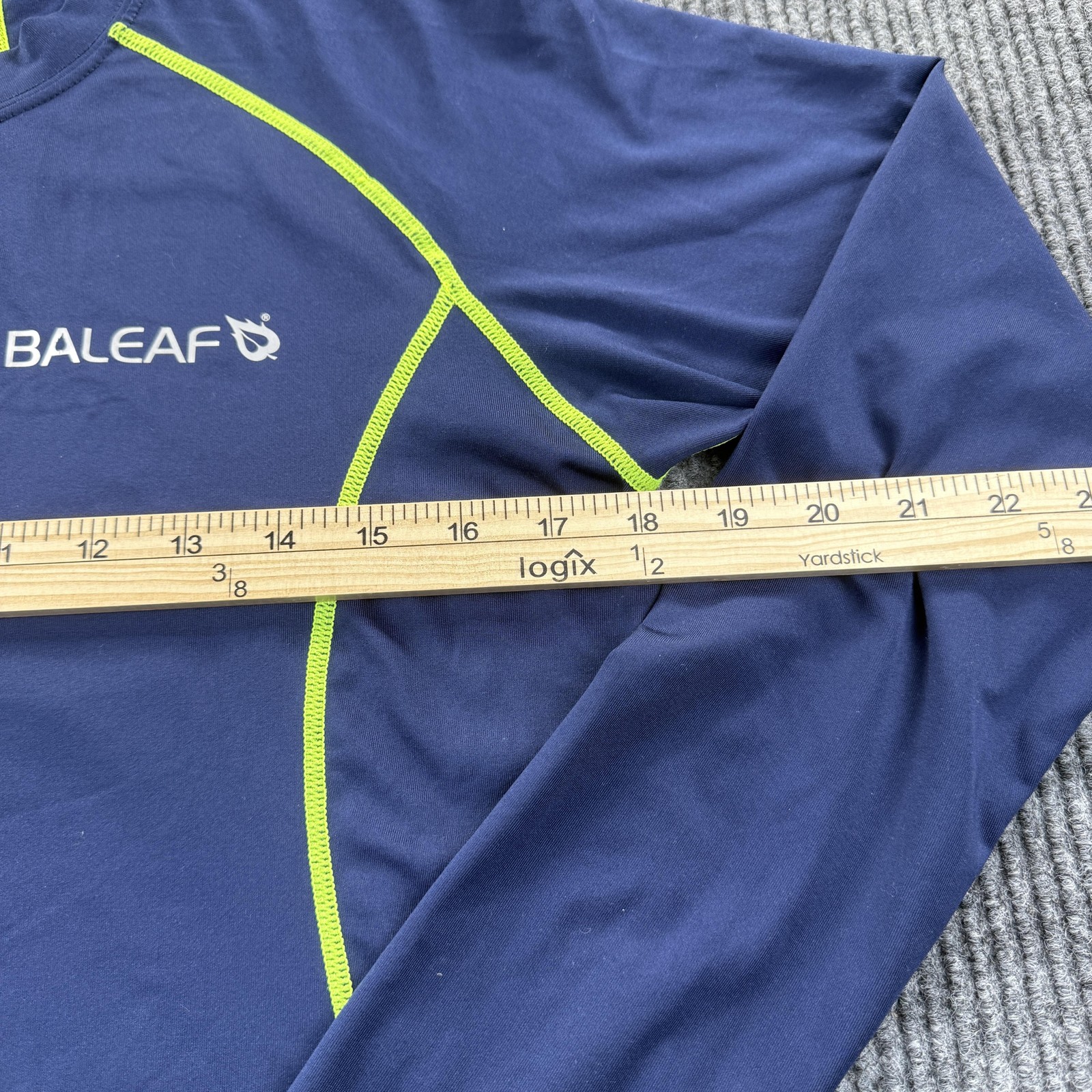 Baleaf Shirt Mens Medium Blue Long Sleeve Athletic Compression Base Layer gallery
