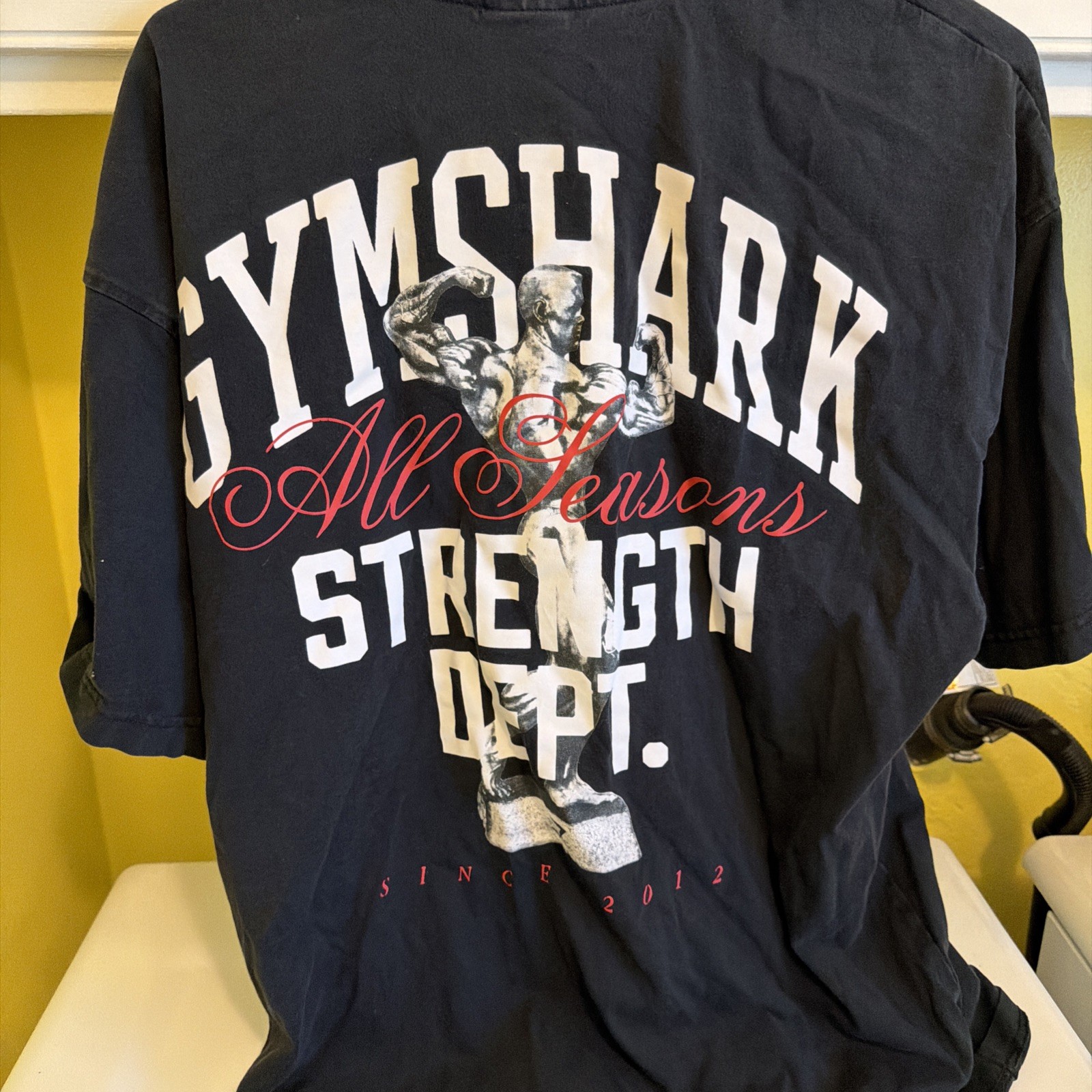 Gymshark Trophy Graphic Crew Black Size L Oversized Fit gallery