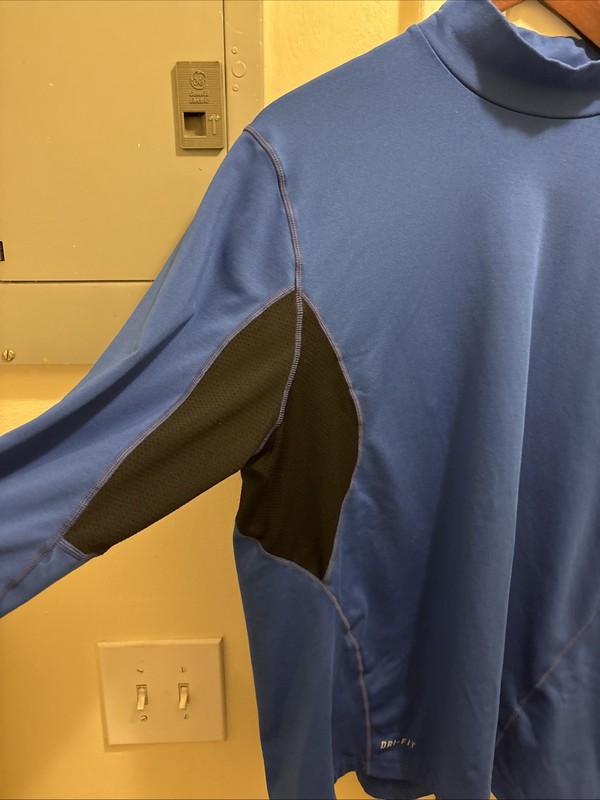Men Nike Pro Combat Turtle Neck Long Sleeve Shirt Size XL gallery