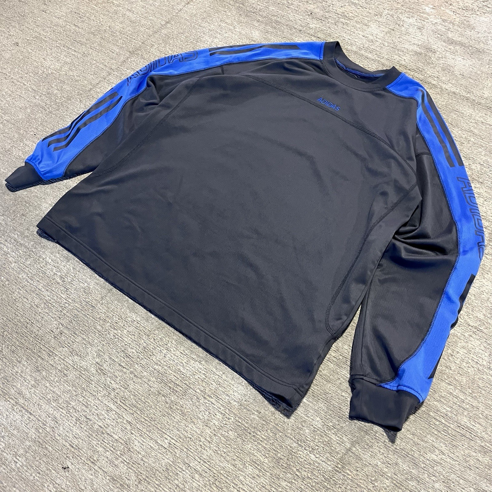 VTG Adidas Men's Center Logo Polyester Pullover Long Sleeve Shirt Gray/Blue XL gallery