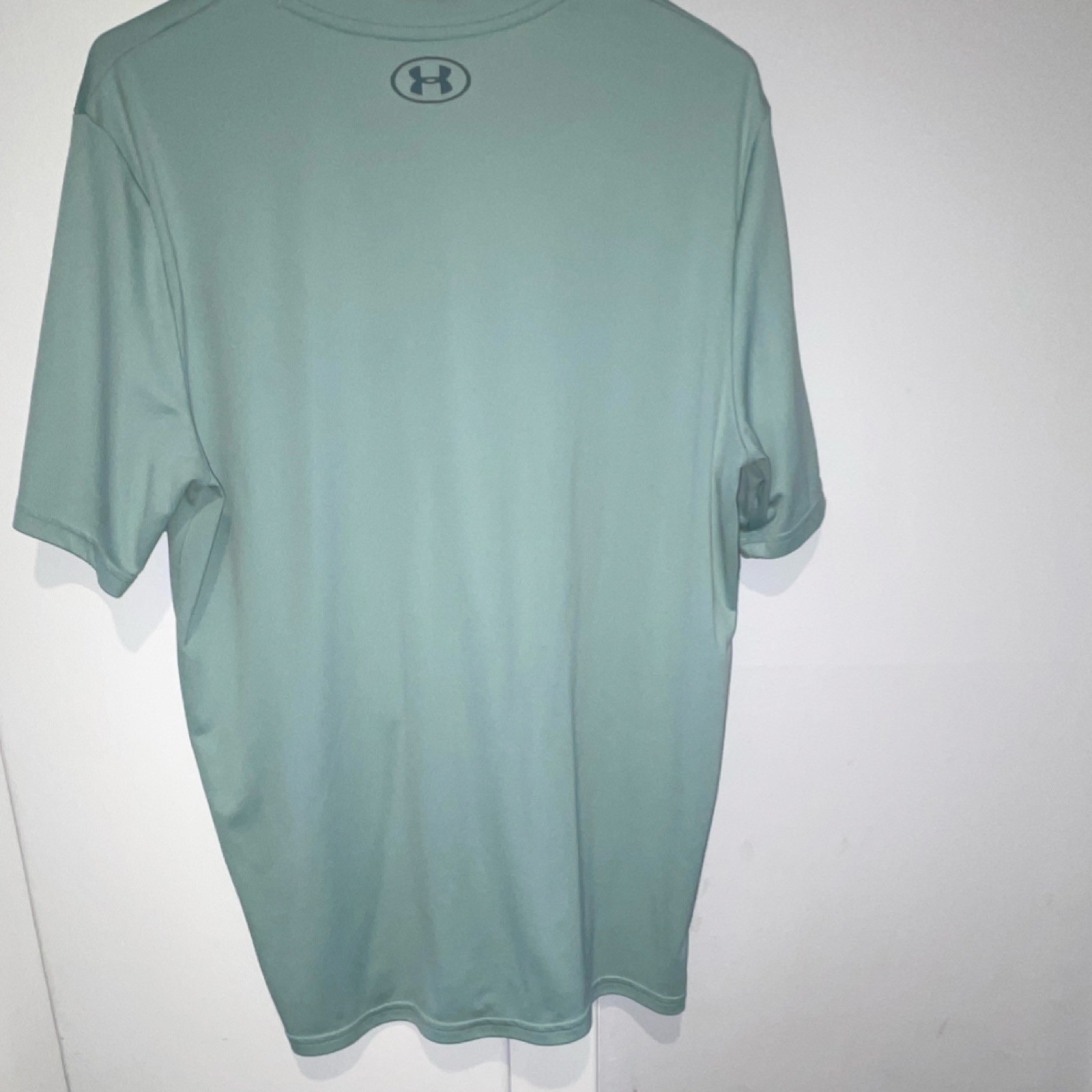 Under Armour HeatGear Men's V-Neck Short Sleeve Loose Fit Green Logo Tee L gallery