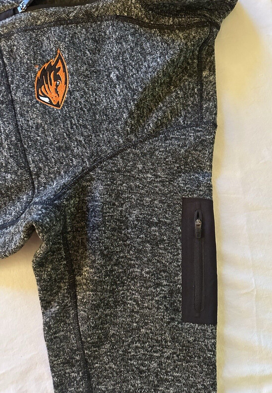 Oregon State Beavers Antigua Pullover Men's Light Gray Sweater gallery