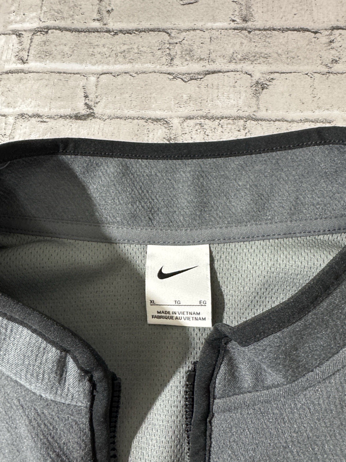 NEW Nike mens XL gray solid performance 1/4 zip pullover golf vest NWT gallery