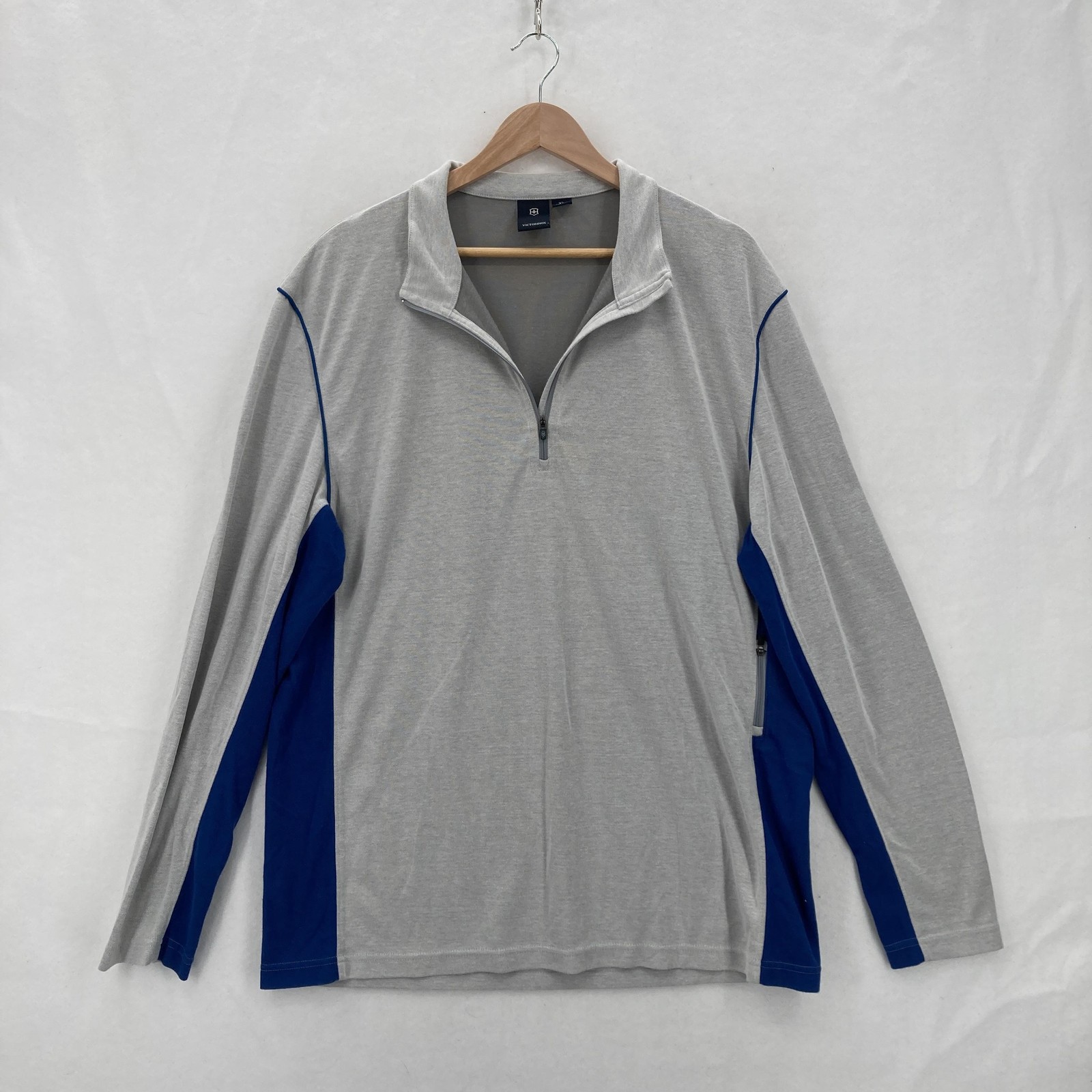 Victorinox Pullover Mens XL Gray Blue Quarter Zip Performance Long Sleeve Cocona gallery