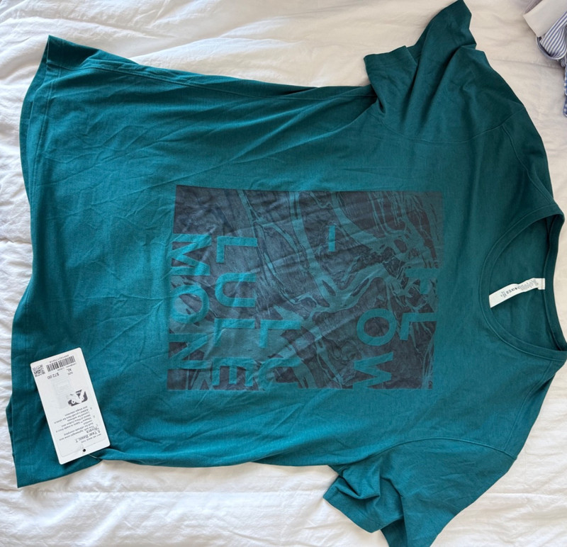 Lululemon Men's Green and Blue T-shirt gallery