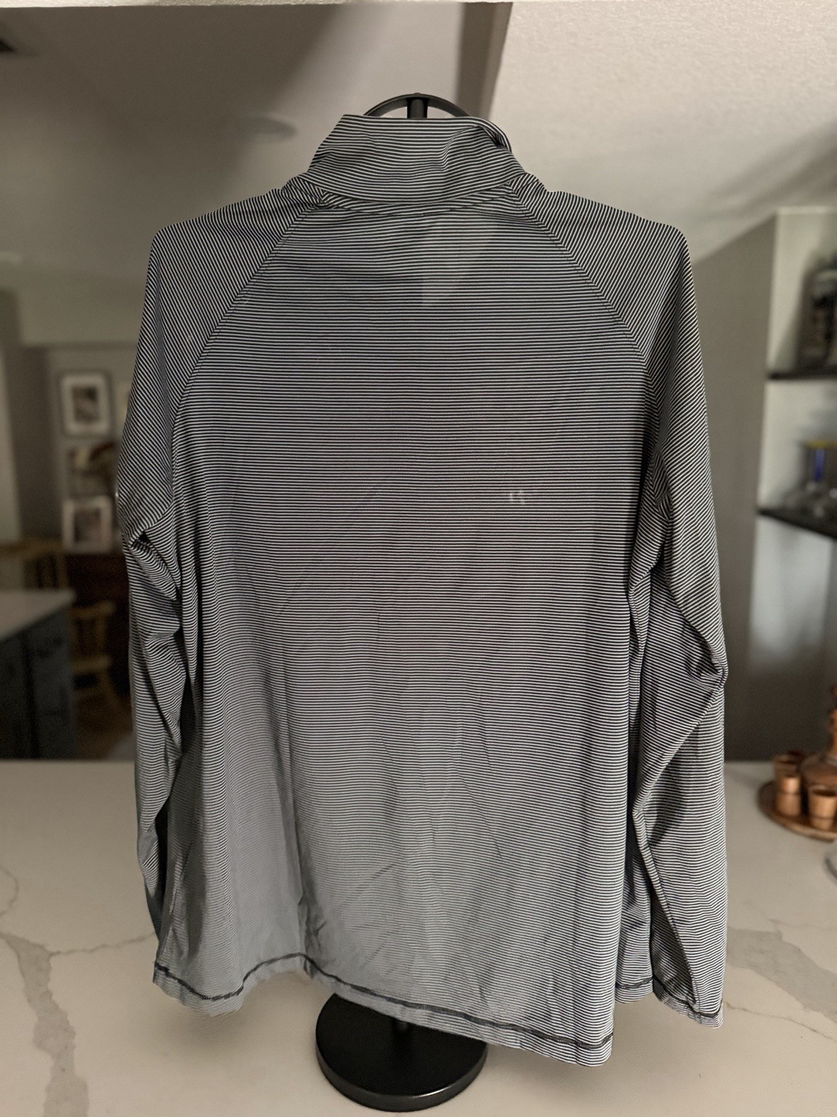 Under Armour HeatGear Men's Warriors Basketball Striped 1/4 Zip Mock Pullover XL gallery