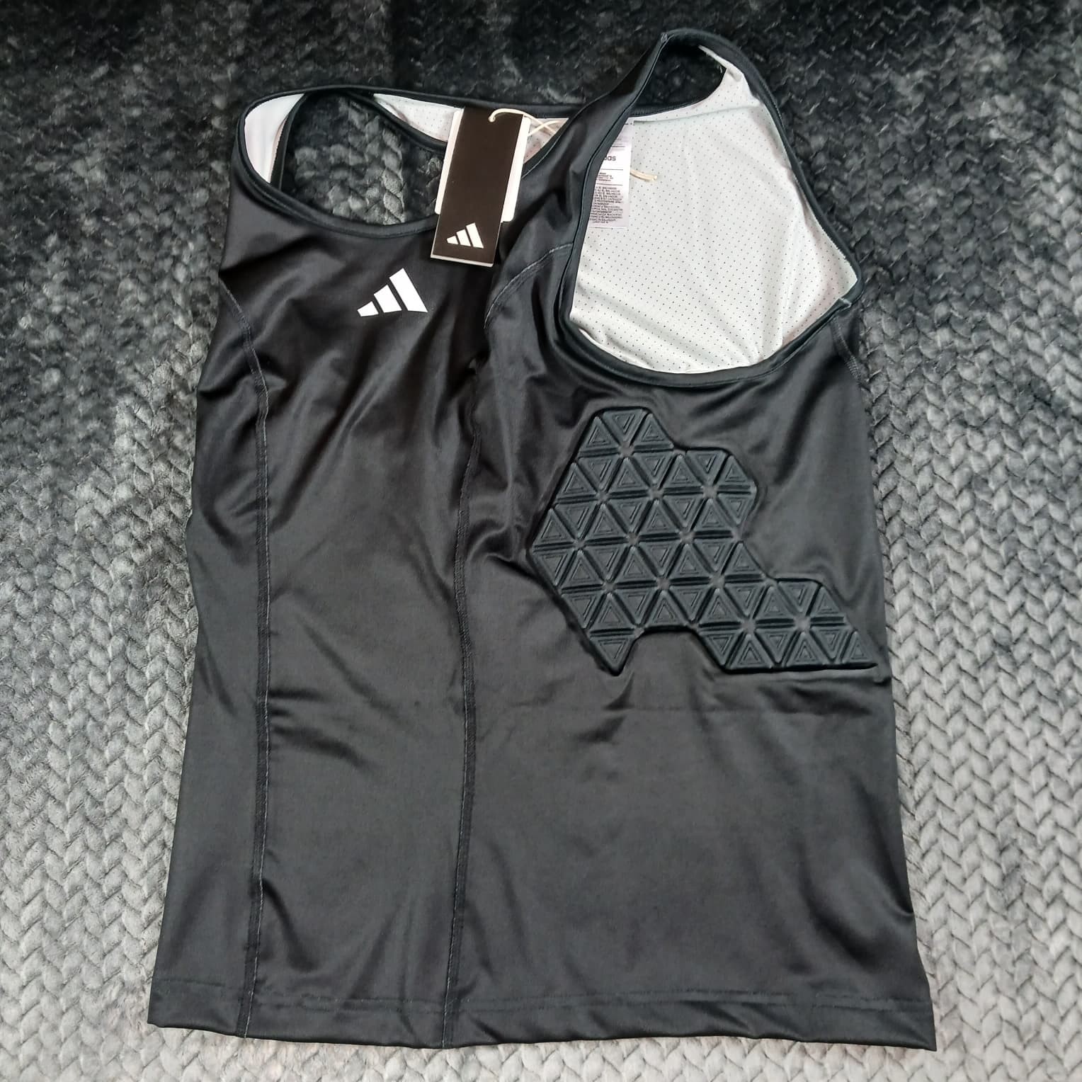 Adidas Men's Compression Black Padded Aeroready Tank IM3592 Shirt Size XL gallery