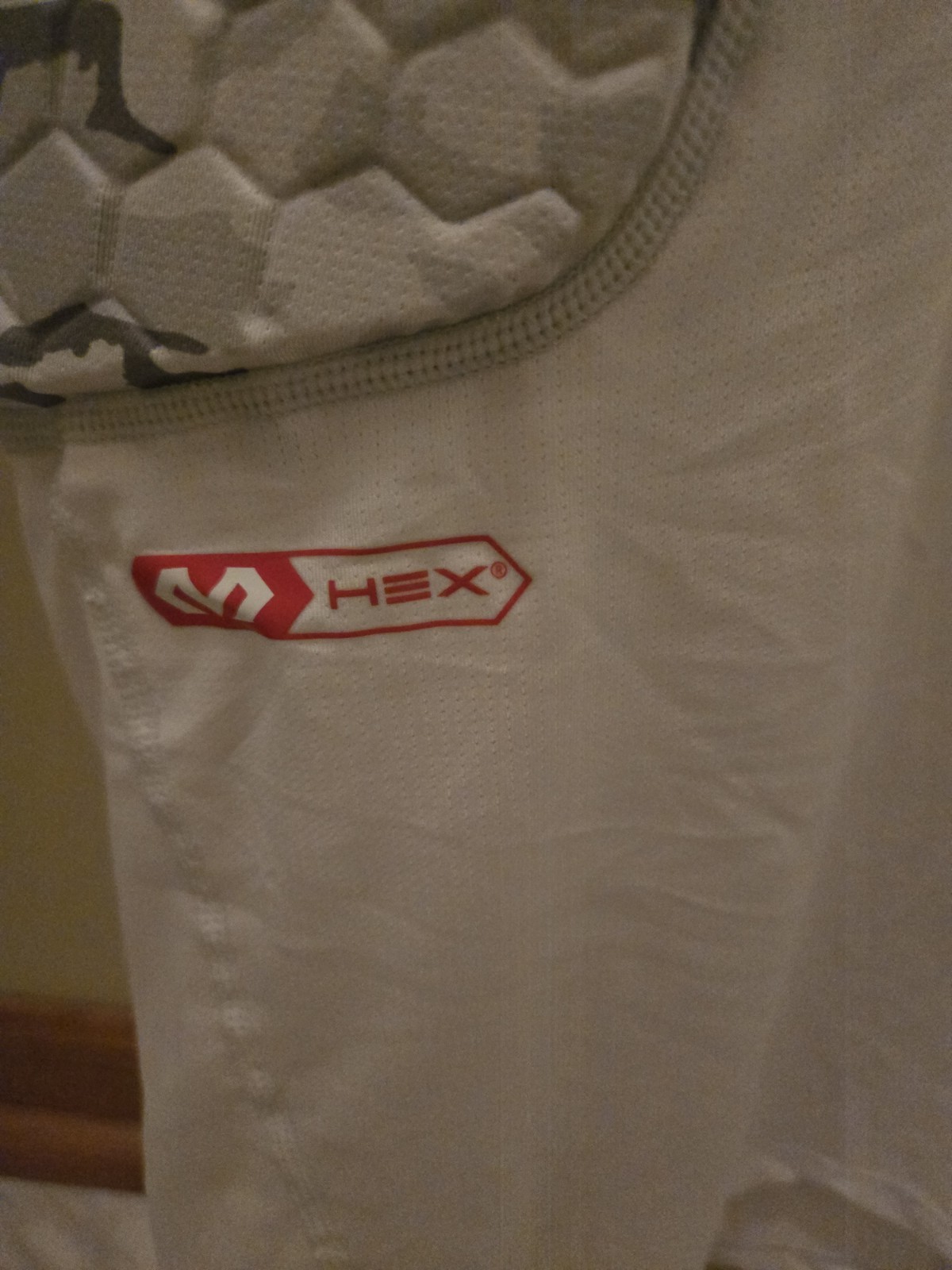 Under Armour Padded Compression Shirt Mens Size 2XL HeatGear Hex White Football gallery