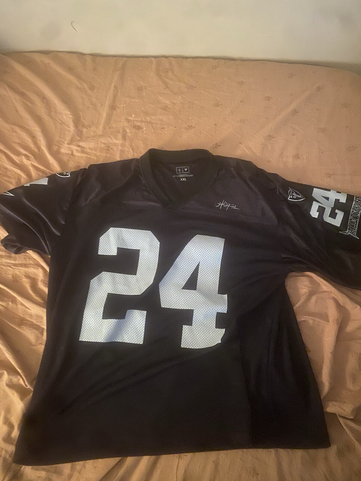 Travis Scott x Complex Con Exclusive Raiders Jersey SOLD OUT XL gallery