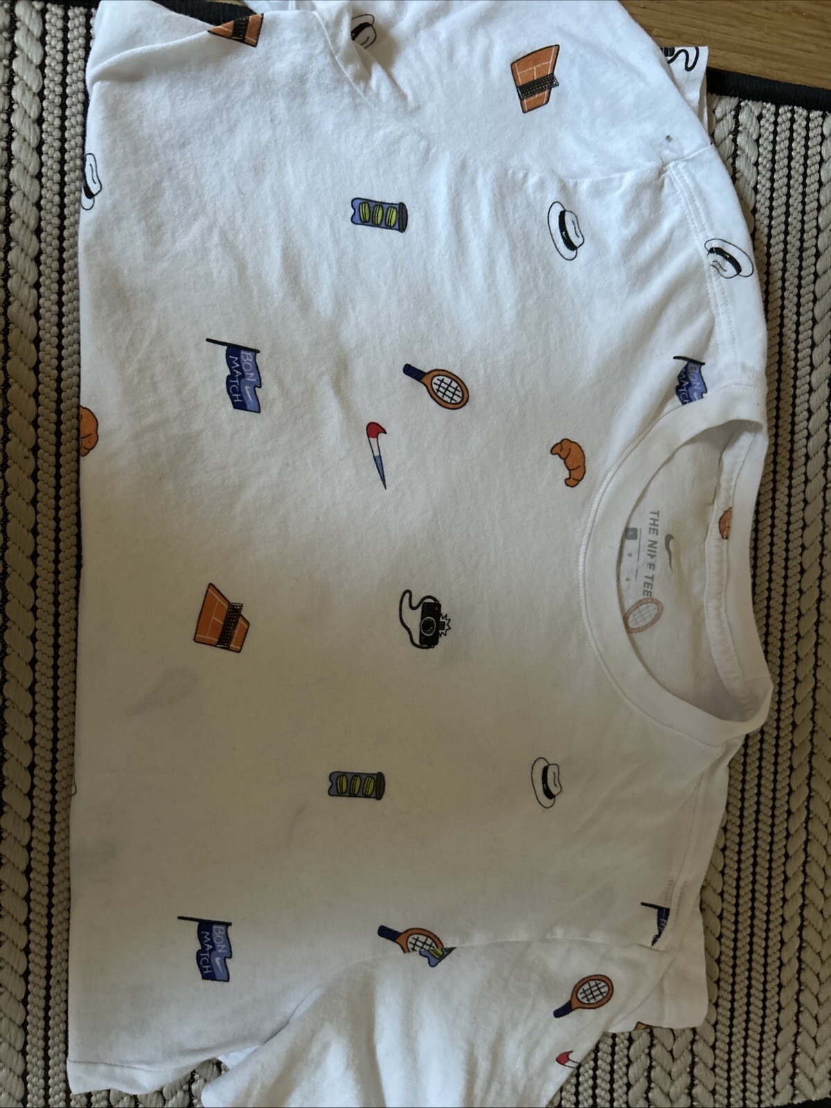 Nike Court Tennis Short Sleeve White T Shirt Large gallery