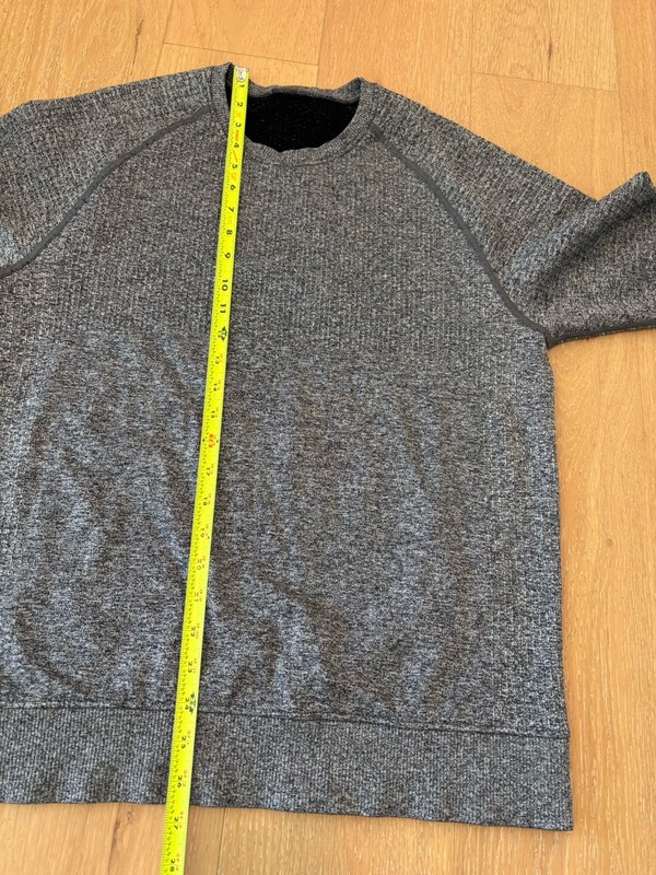 LULULEMON Engineered Warmth Long Sleeve Crew Heather Grey Pullover Small gallery