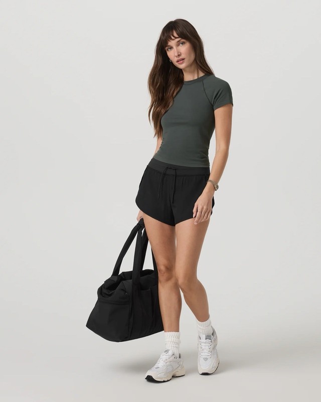 New Vuori Seamless Surge Short Sleeve Shirt in Dark Jade Size Medium gallery