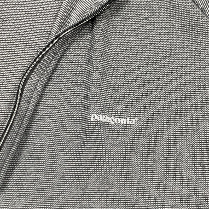Patagonia Capilene 2 Lightweight 1/2 Zip Mens XL Gray Striped Long Sleeve gallery