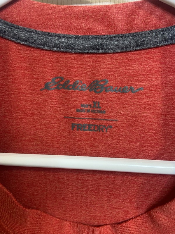 Eddie Bauer FreeDry Mens XL Light Red Heather Performance Athletic T‑Shirt gallery