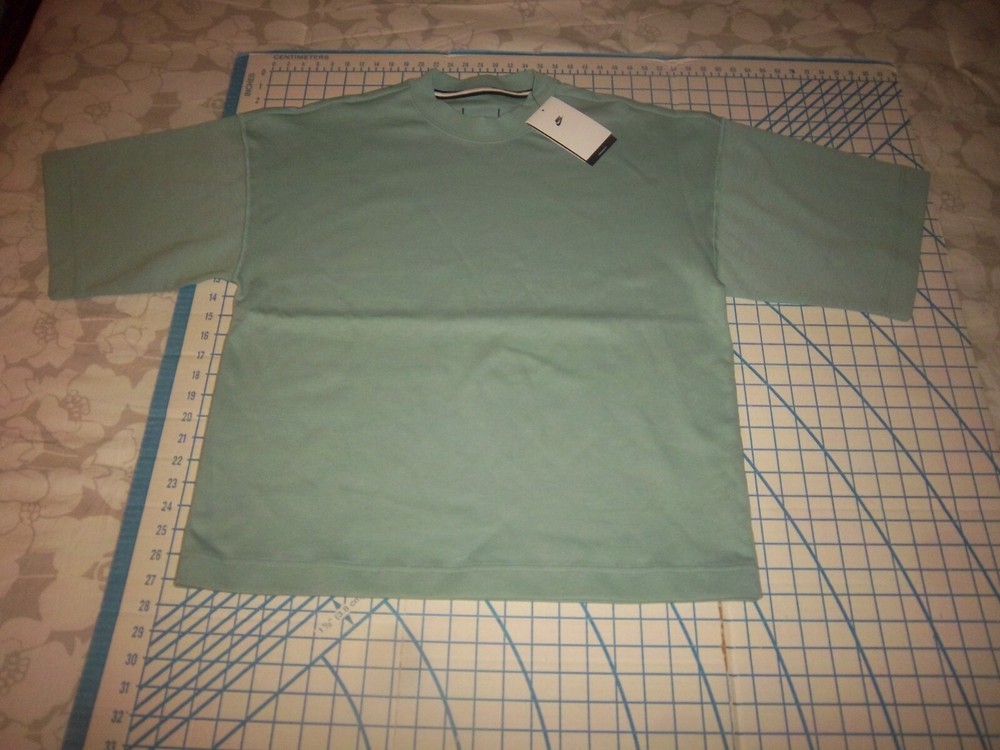 MENS XSMALL THICK NIKE OVERSIZED CASUAL CREWNECK SHIRT - NWT