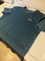 Under Armour Men’s Dry Fit Shirts Size Small
