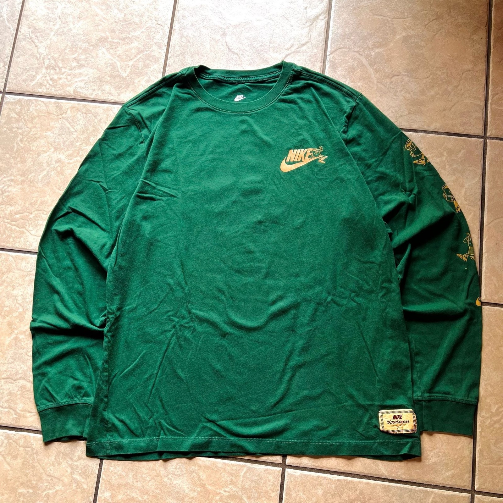 Nike Sportswear 'Better Together' Gorge Green Long-Sleeve Size L gallery