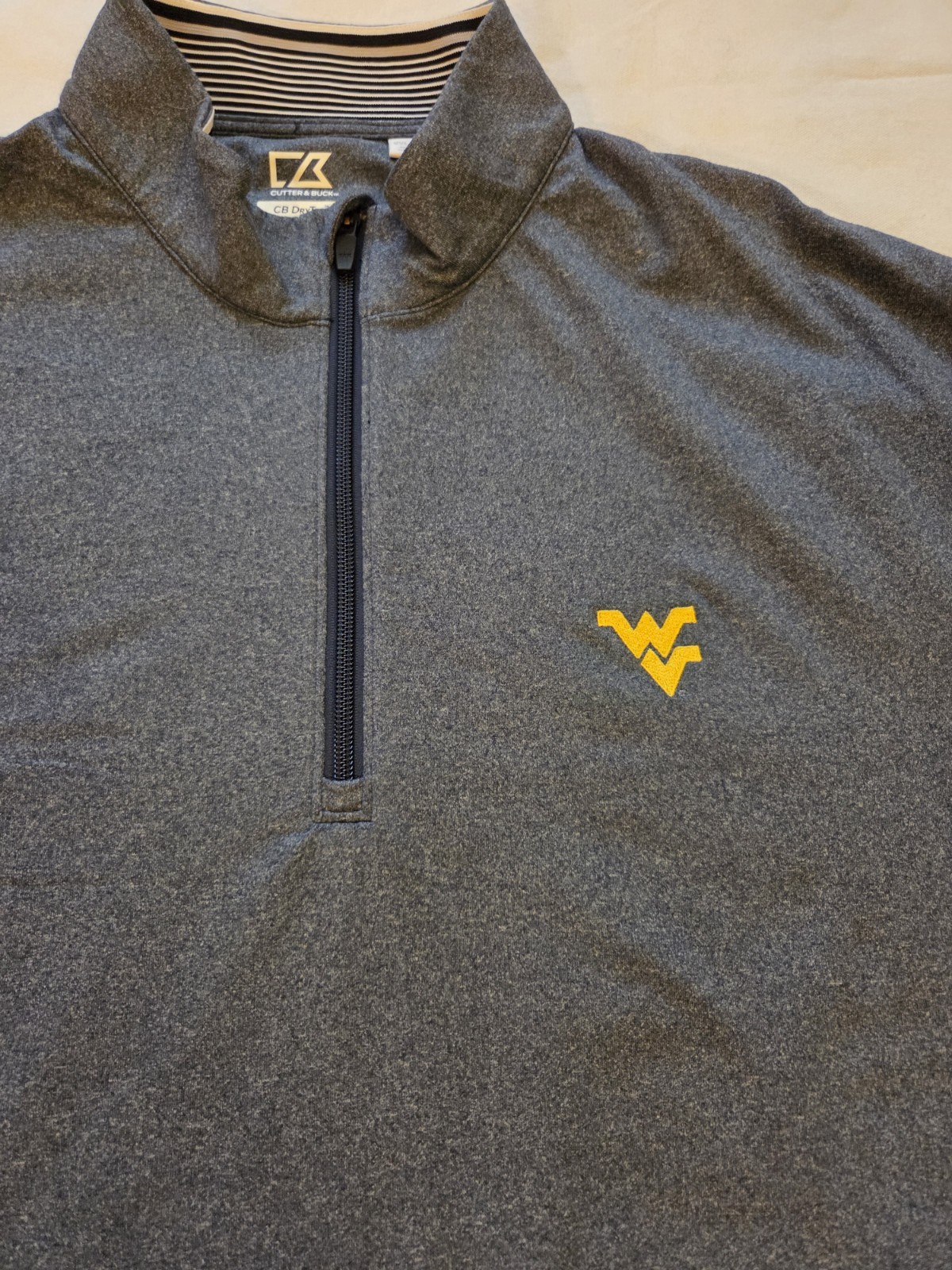 Cutter & Buck CB DryTec West Virginia Mountaineers 1/4 Zip Pullover Men's XXL... gallery