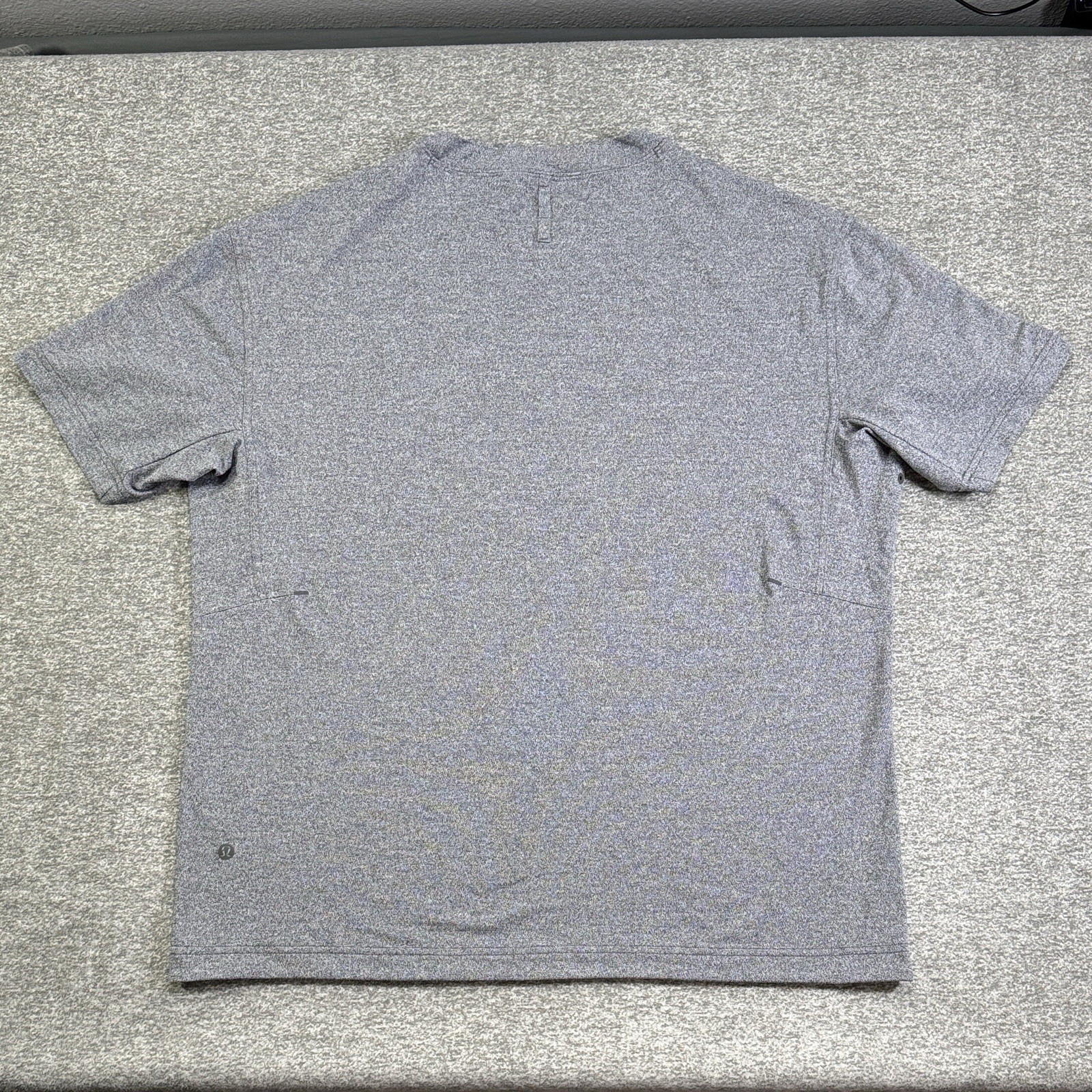 Lululemon Better Every Day Tee Men’s XL Heathered Gray Athletic Workout Shirt gallery