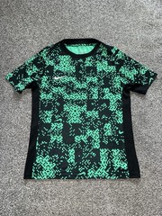 Nike Dri-Fit T-Shirt Mens Size Medium Green Black Short Sleeve Minecraft G7