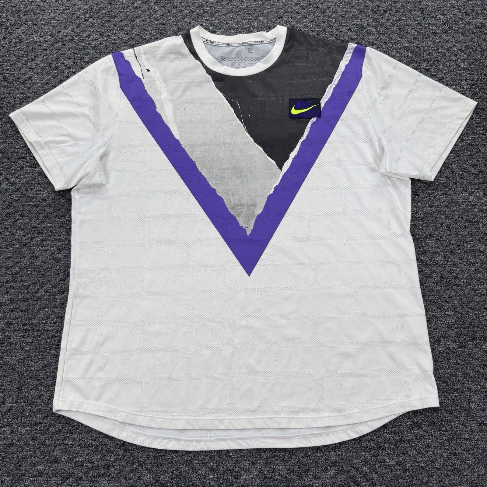 Nike Court Shirt Men XL White Purple NY Challenger Crew Tennis Dri Fit AT4235 gallery