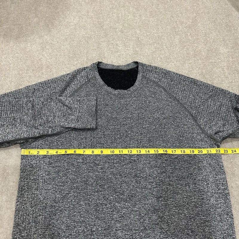 Lululemon Engineered Warmth Men's Large Gray Crew Neck Merino Wool Pullover gallery