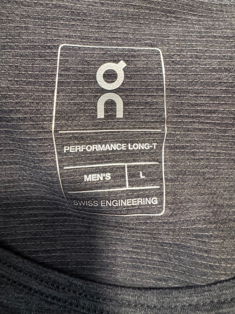 On Cloud Performance Long Sleeve Shirt Men's Large gallery