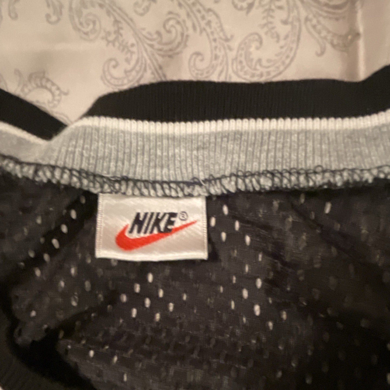 Nike Men's Mesh Basketball Jersey Tank Black White Sleeveless Crew Neck Logo gallery