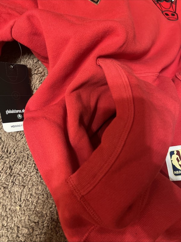 Mitchell & Ness NBA Chicago Bulls Champ City Jordan Three Peat Hoodie Medium gallery