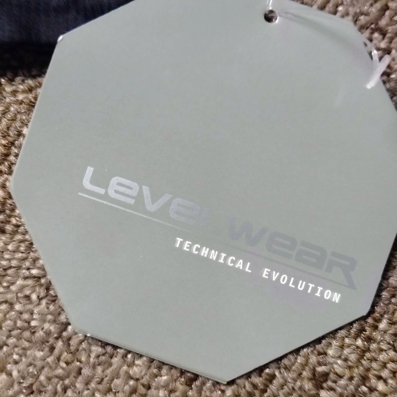 LEVELWEAR Pullover Men XL Silver Short Sleeve 1/4 Zip Outdoor Activewear gallery
