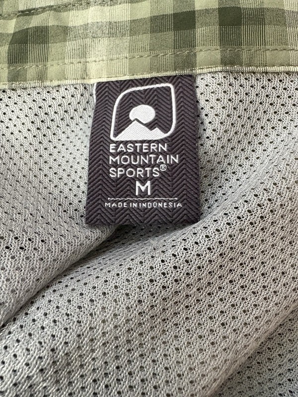 Eastern Mountain Sports Hiking Shirt Size M Hiking Activewear Light Weight gallery
