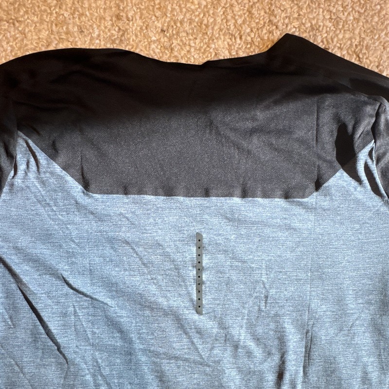 On Performance-T Men's L Gray/Black Breathable Mesh T-Shirt gallery
