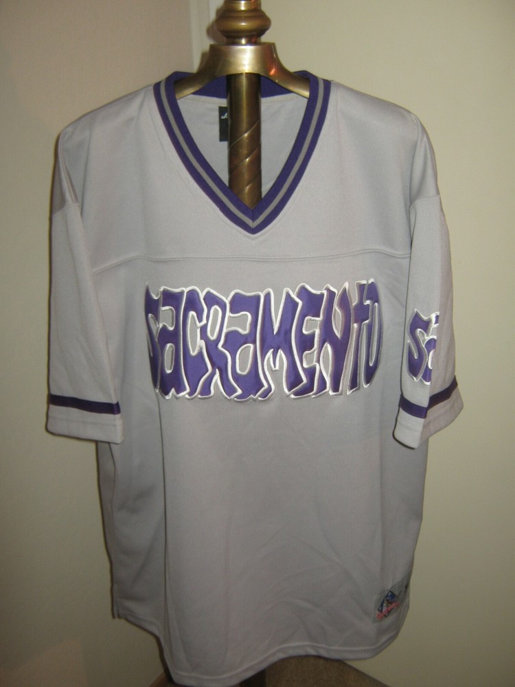 Sacramento BASEBALL Jersey Men's Size XL (Stitched-On Letters) + Paisley Bandana