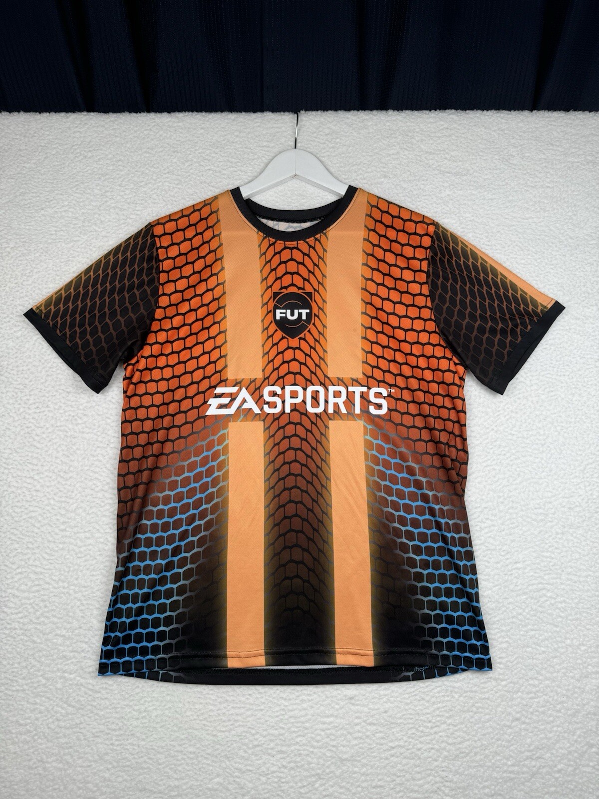 EA Sports FIFA 22 Team Fut Jersey Shirt #22 Chi_Kacee - Men's Medium gallery