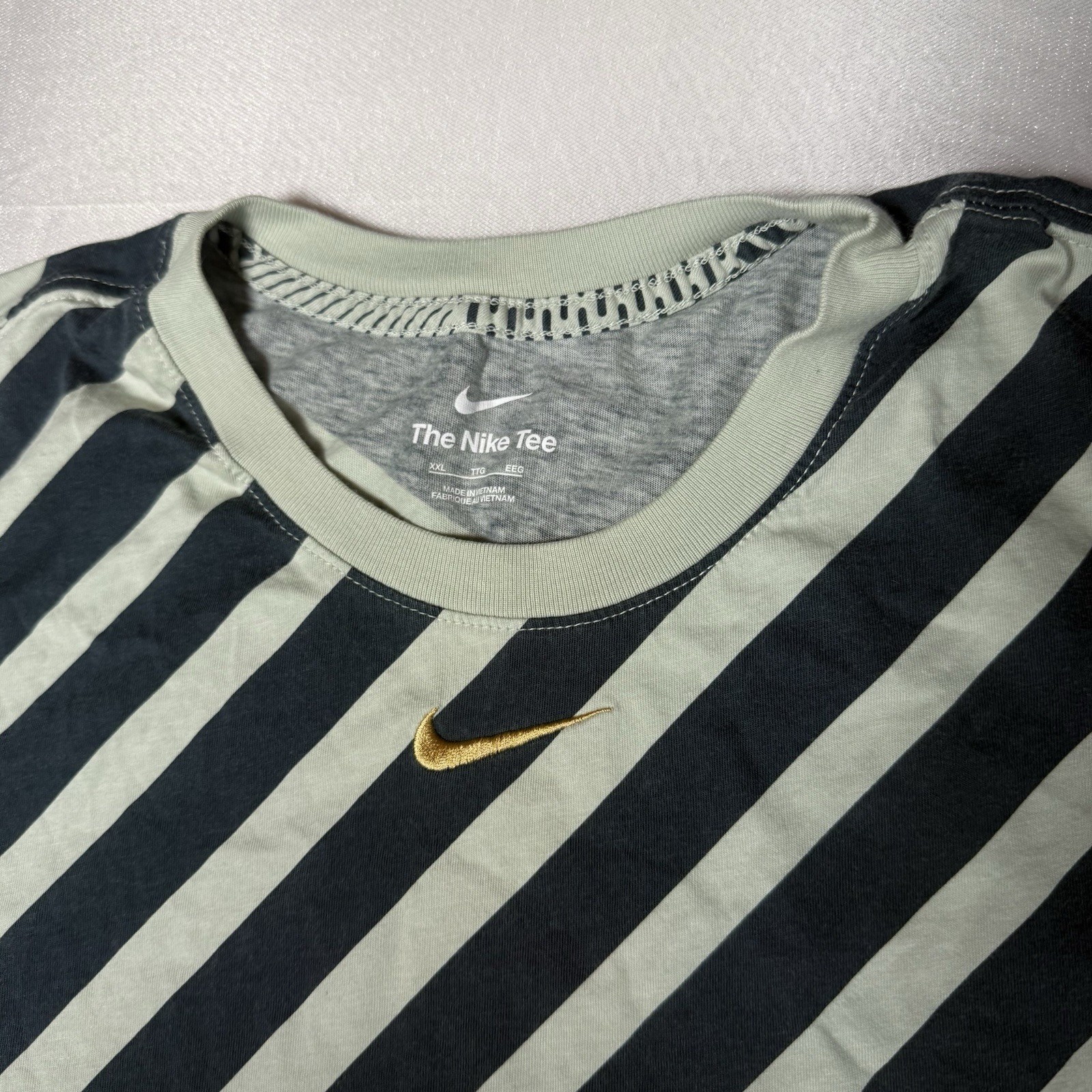NIke x Serena Williams Design Crew Tennis T Shirt - Size XL - Green / Navy gallery