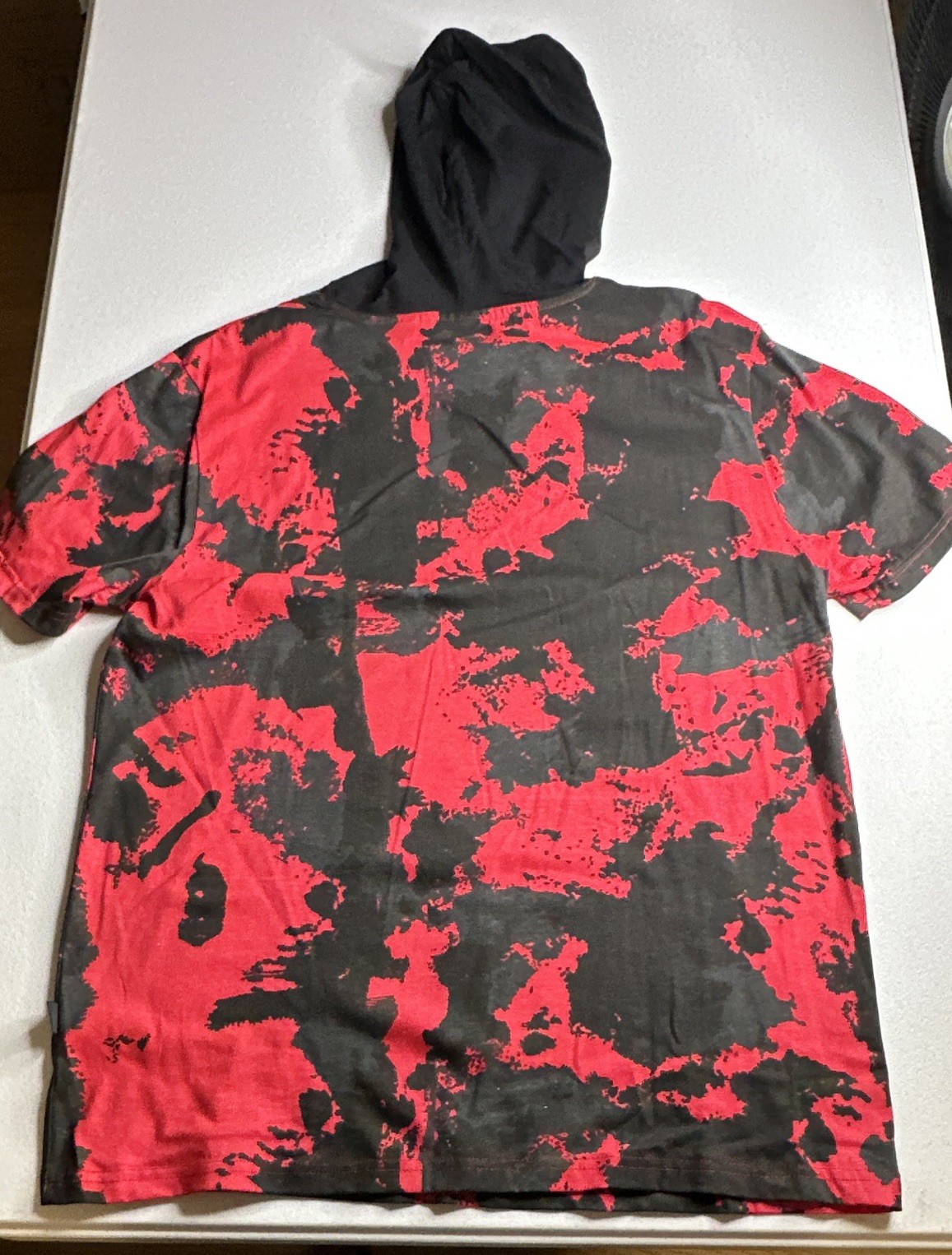 Men’s Hooded Pullover T-Shirt L Red/Black Camo Skull Graphic Short Sleeve gallery