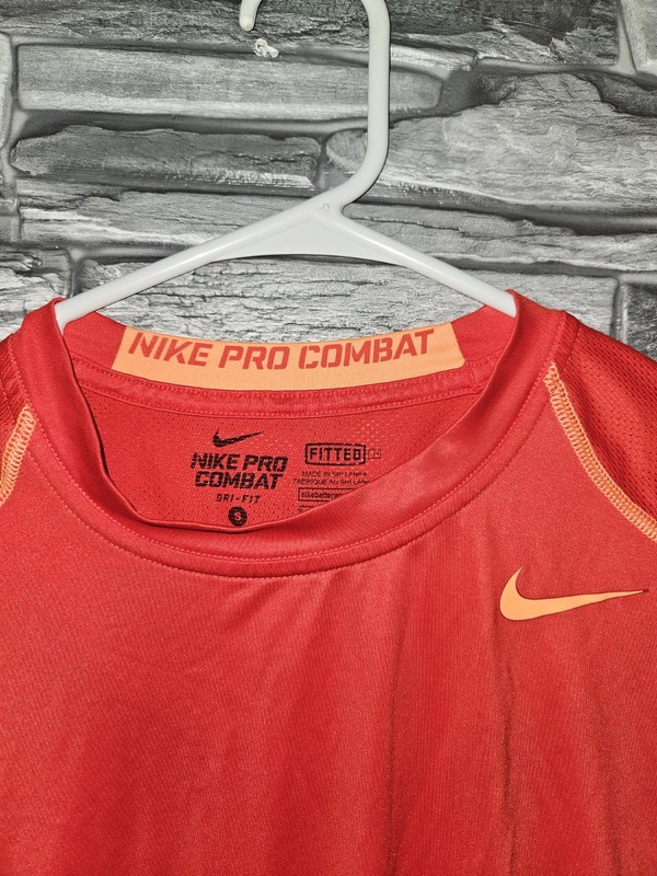 Nike Pro Combat Fitted Men's Short Sleeve Shirt Size Small gallery