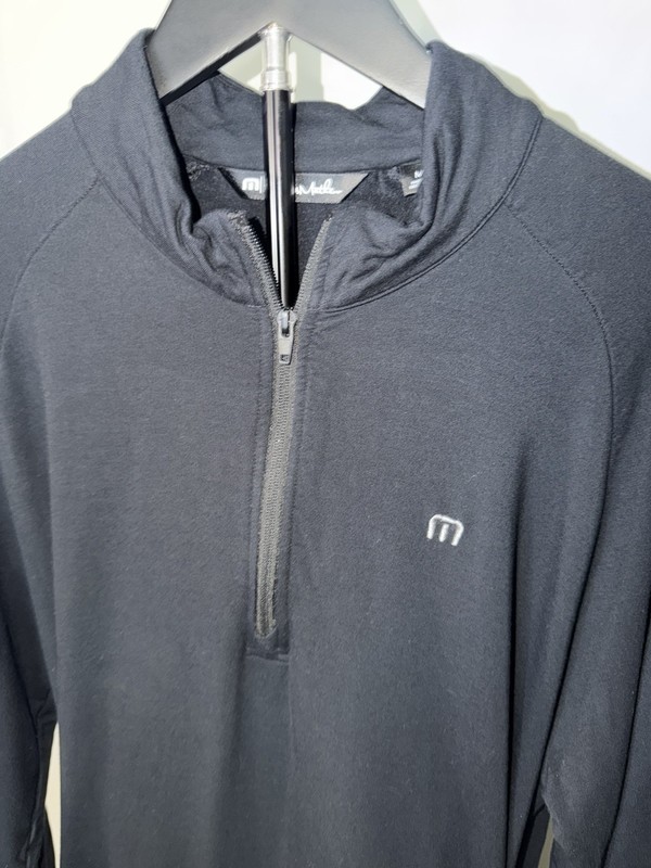 TravisMathew 1/4 Zip Pullover Men’s Med Black Golf Performance Stretch w/Pockets gallery