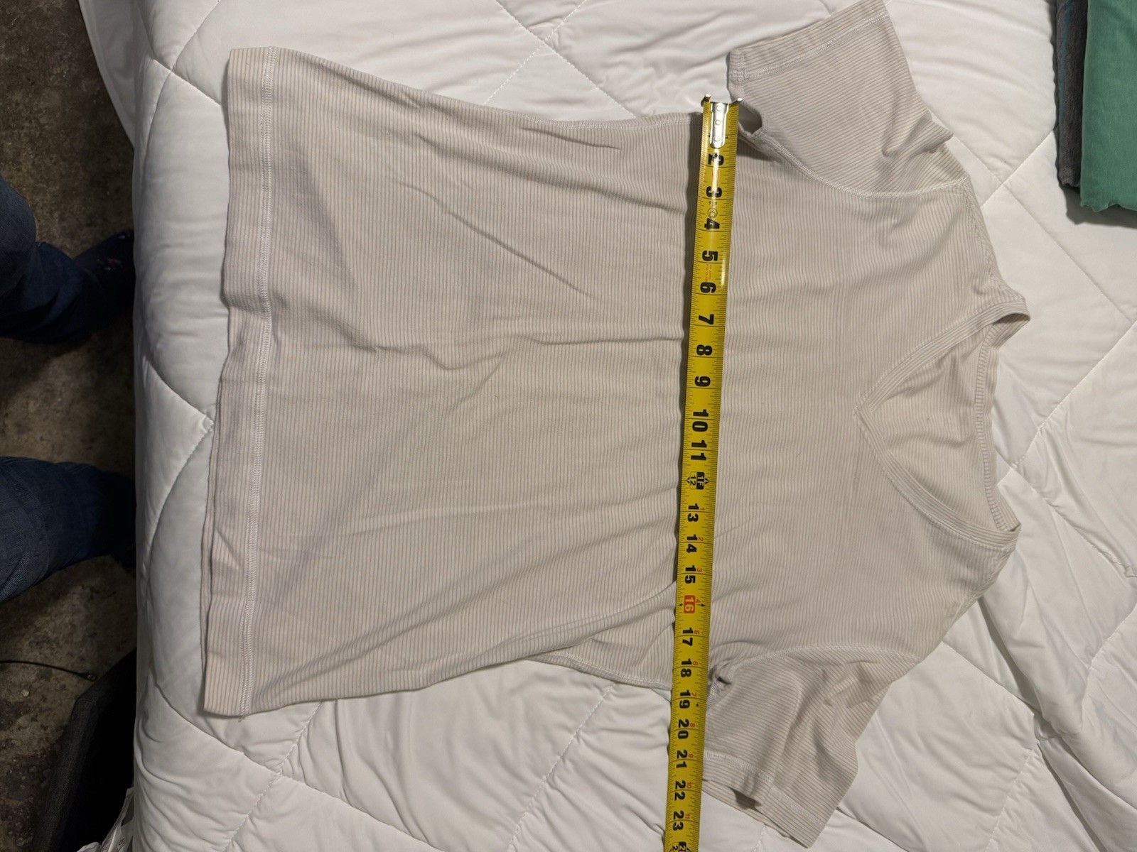 Lululemon Men's Basic V-Neck, White/Cream Stripes, M gallery
