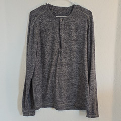 lululemon Men’s Heather Gray Long Sleeve Henley Athletic Fit Stretch L