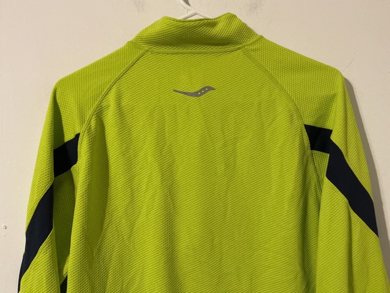 Saucony long-sleeved cycling/runners pullover, mens size small, green gallery