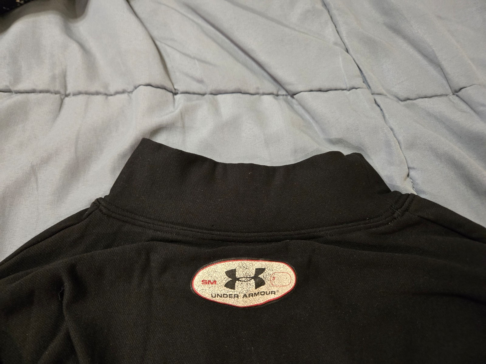 Under Armour Men’s Black Compression Mock Neck Base Layer Shirt Size Small gallery