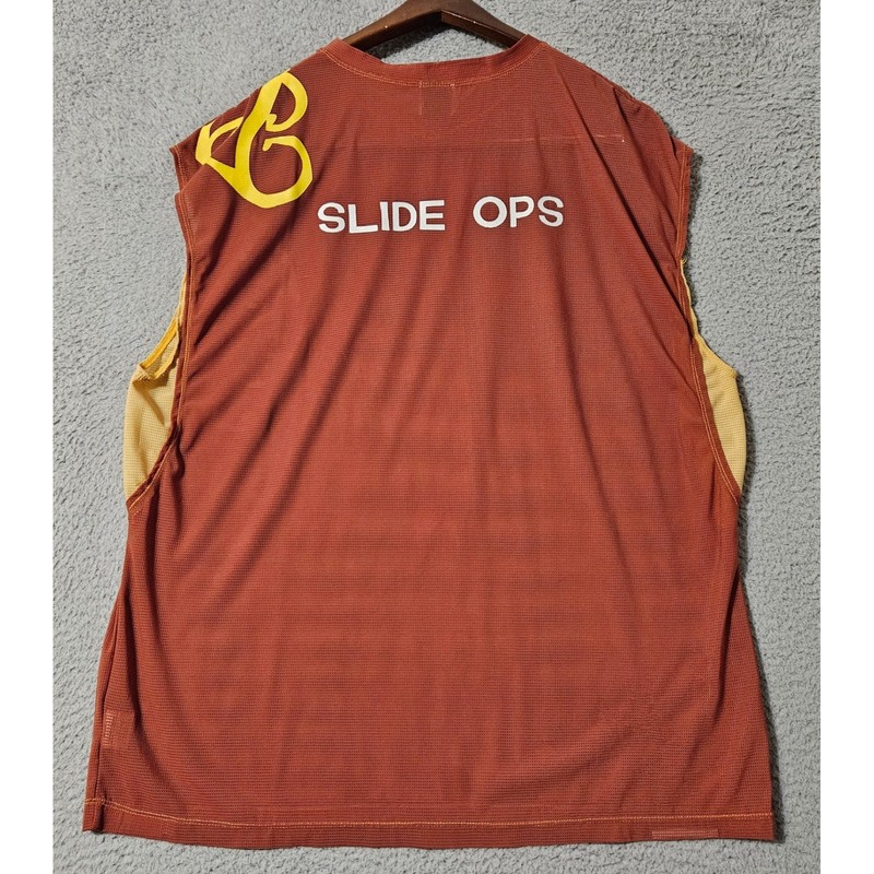 Universal Studios Volcano Bay Slide Ops Sleeveless Tank Top Mens Size Medium gallery