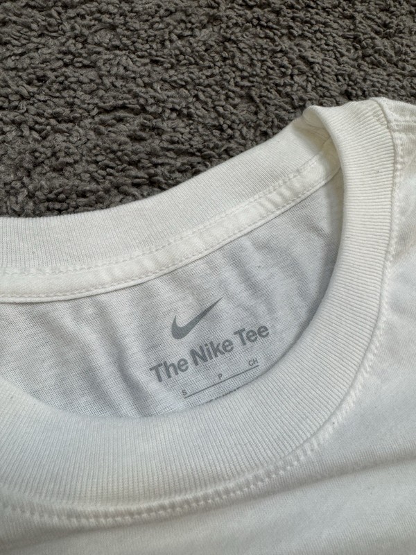Nike Breathable Plain Tee White Men's Size Small gallery