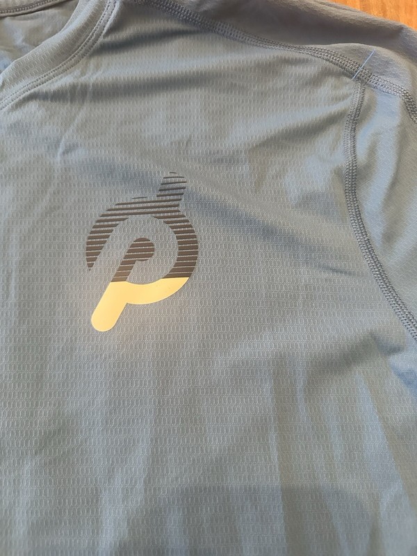Peloton Size Large Unisex Performance Tee T Shirt Run Bike Cycle Athleisure gallery