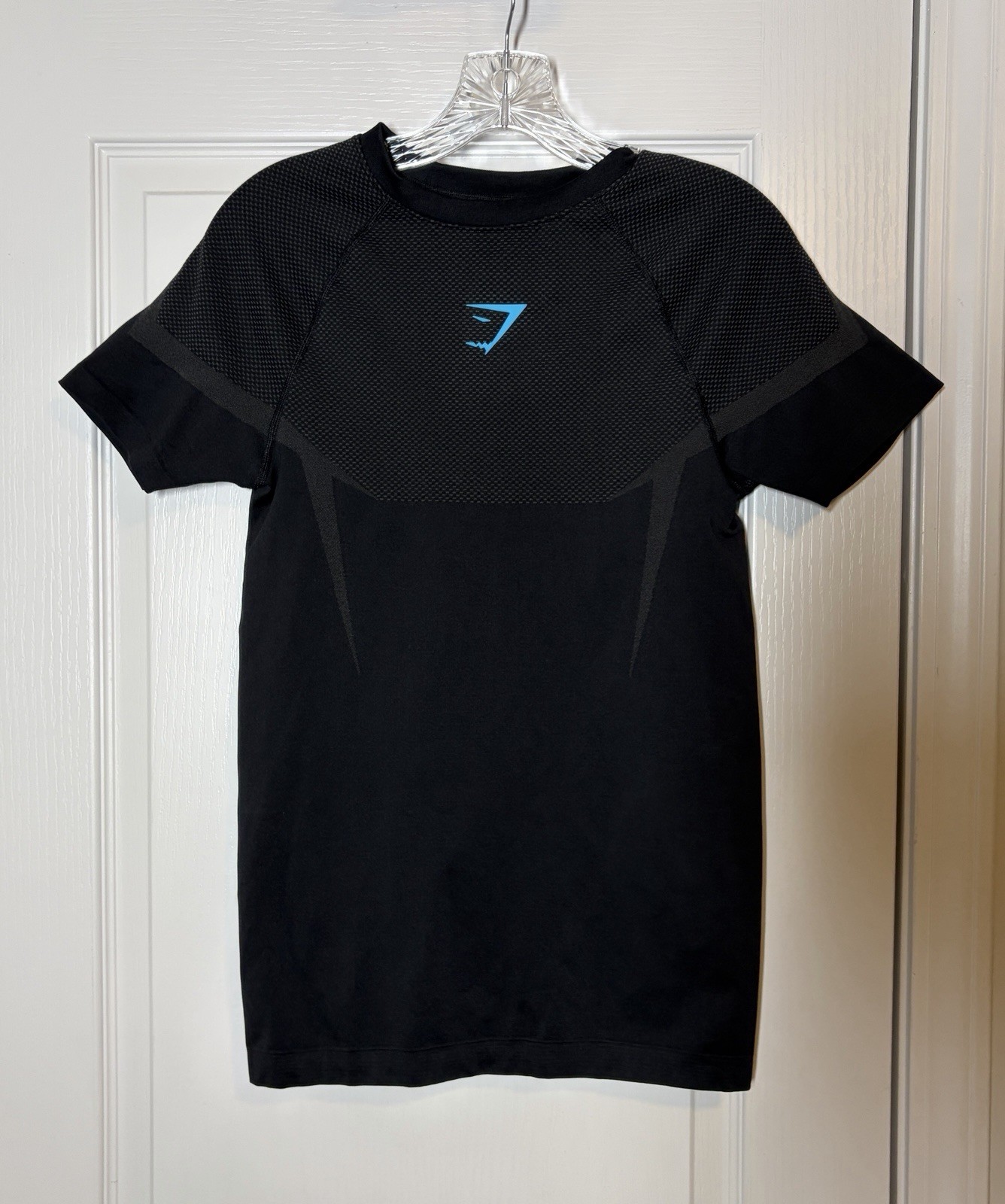 Gymshark Onyx V5 Tee Black/Blue, Size Small, Lightly Worn, Perfect Condition gallery