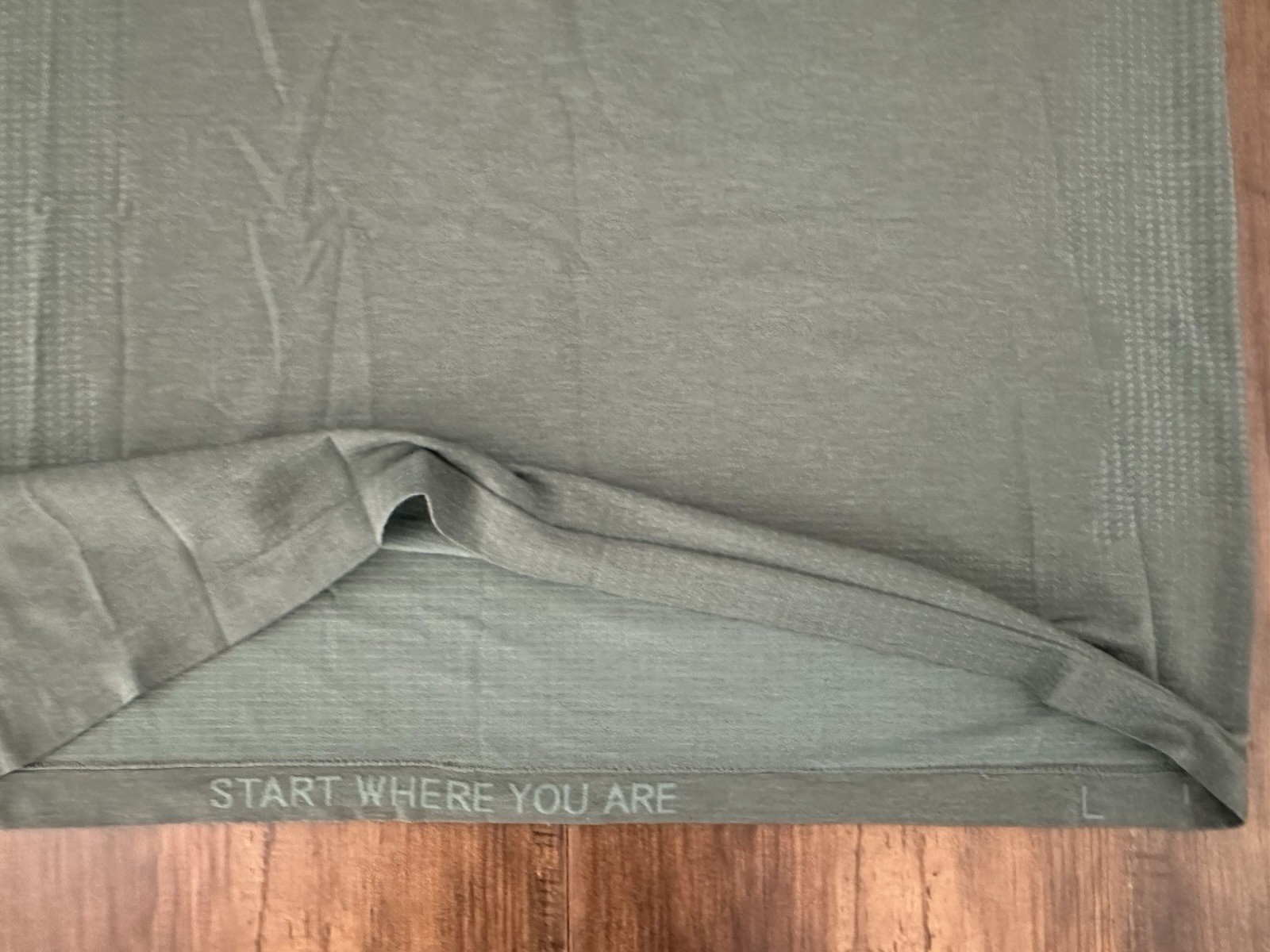 Lululemon Men’s Metal Vent Tech Short Sleeve Shirt Large Green Seamless gallery